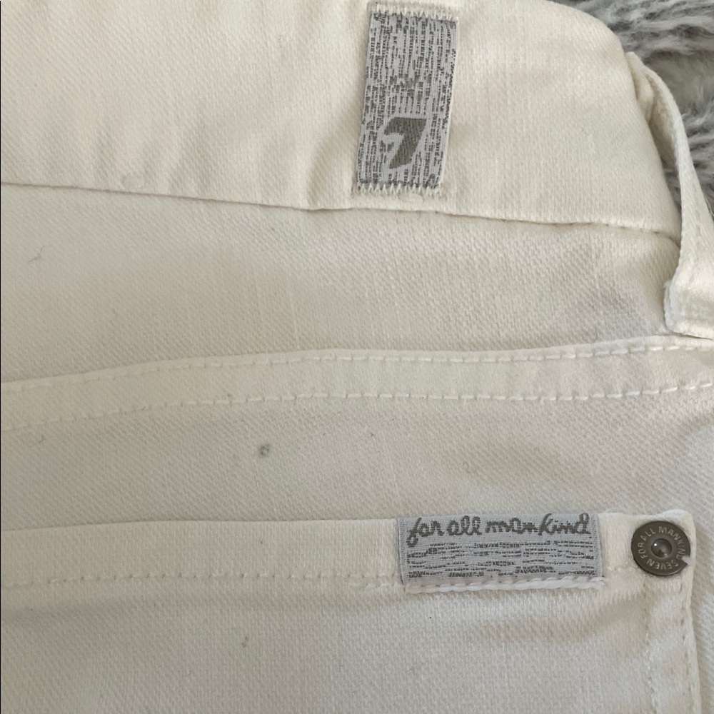 7 For All Mankind High-Rise White Jeans - Picture 6 of 6